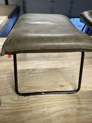 Fauteuil met voetenbankje, Jess, Bruin